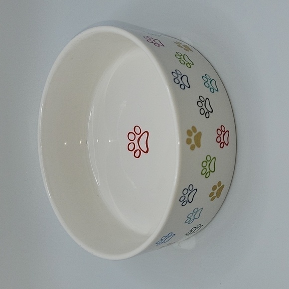 Fringe STUDIO dog or cat food bowl.  5" in Dia. 2" high.  Paw prints. - Picture 1 of 4